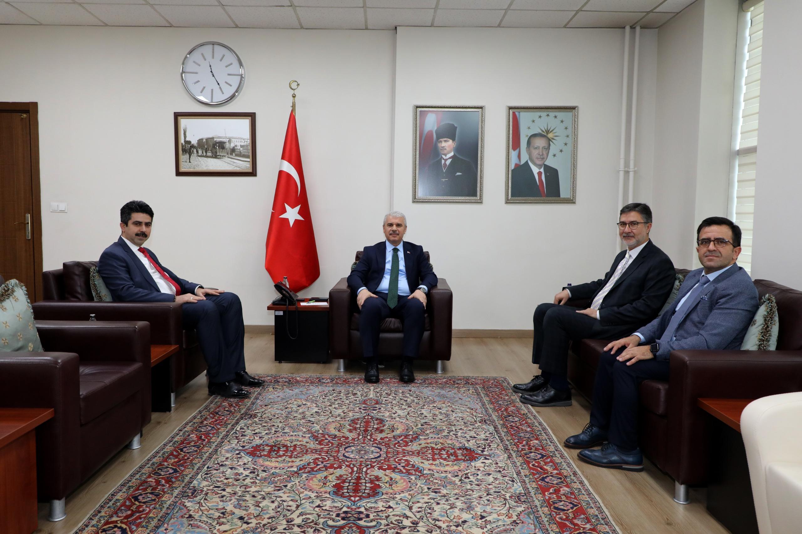 BİLİRKİŞİLER GÜNÜ DOLAYISIYLA VALİMİZİ ZİYARET ETTİK
